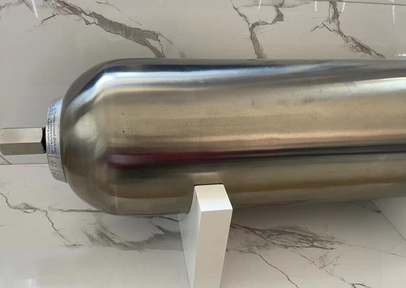 蓄能器的安裝與維護要點